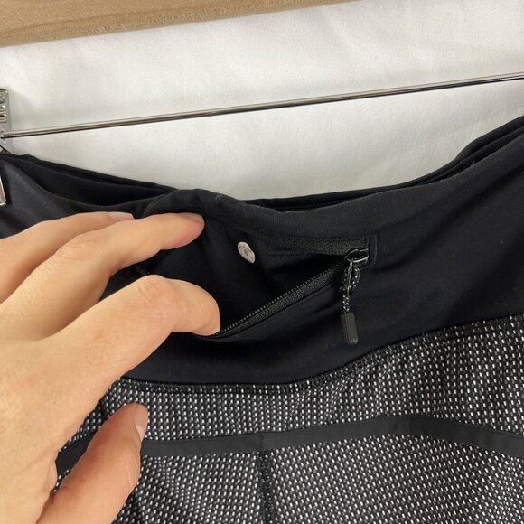 Lululemon Run Times Short Women's Size 8 Black and White Squares - Picture 7 of 13